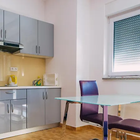 Luxur Centar 아파트