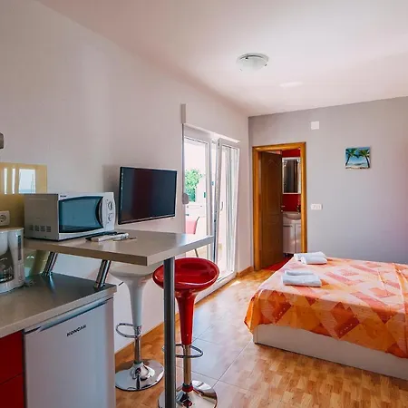 Luxur Centar *