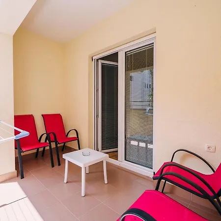 Luxur Centar * Baska Voda