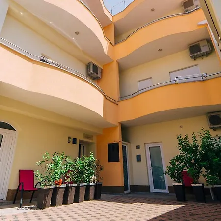 Luxur Centar