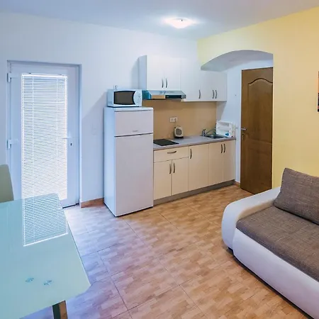 Luxur Centar * Baska Voda
